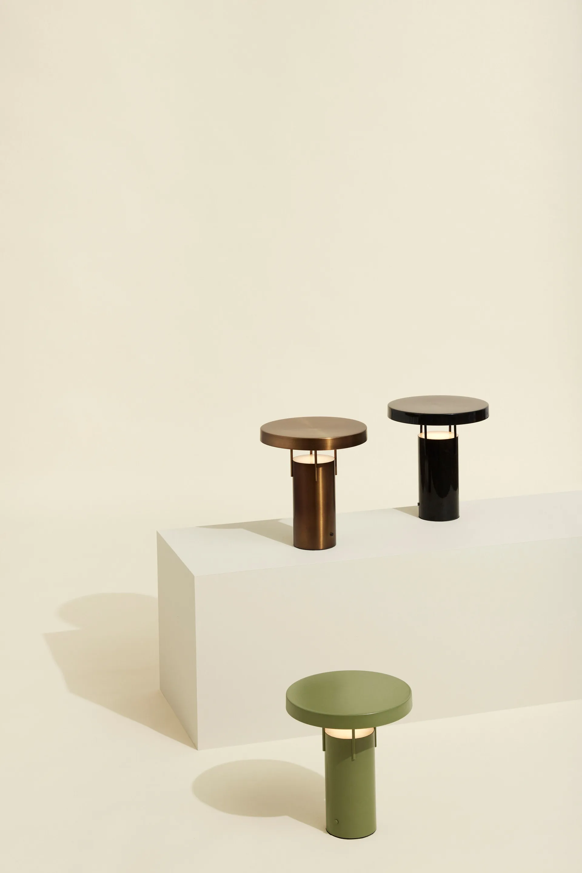 BringMe portable table lamp, Burnished brass Hübsch Interior