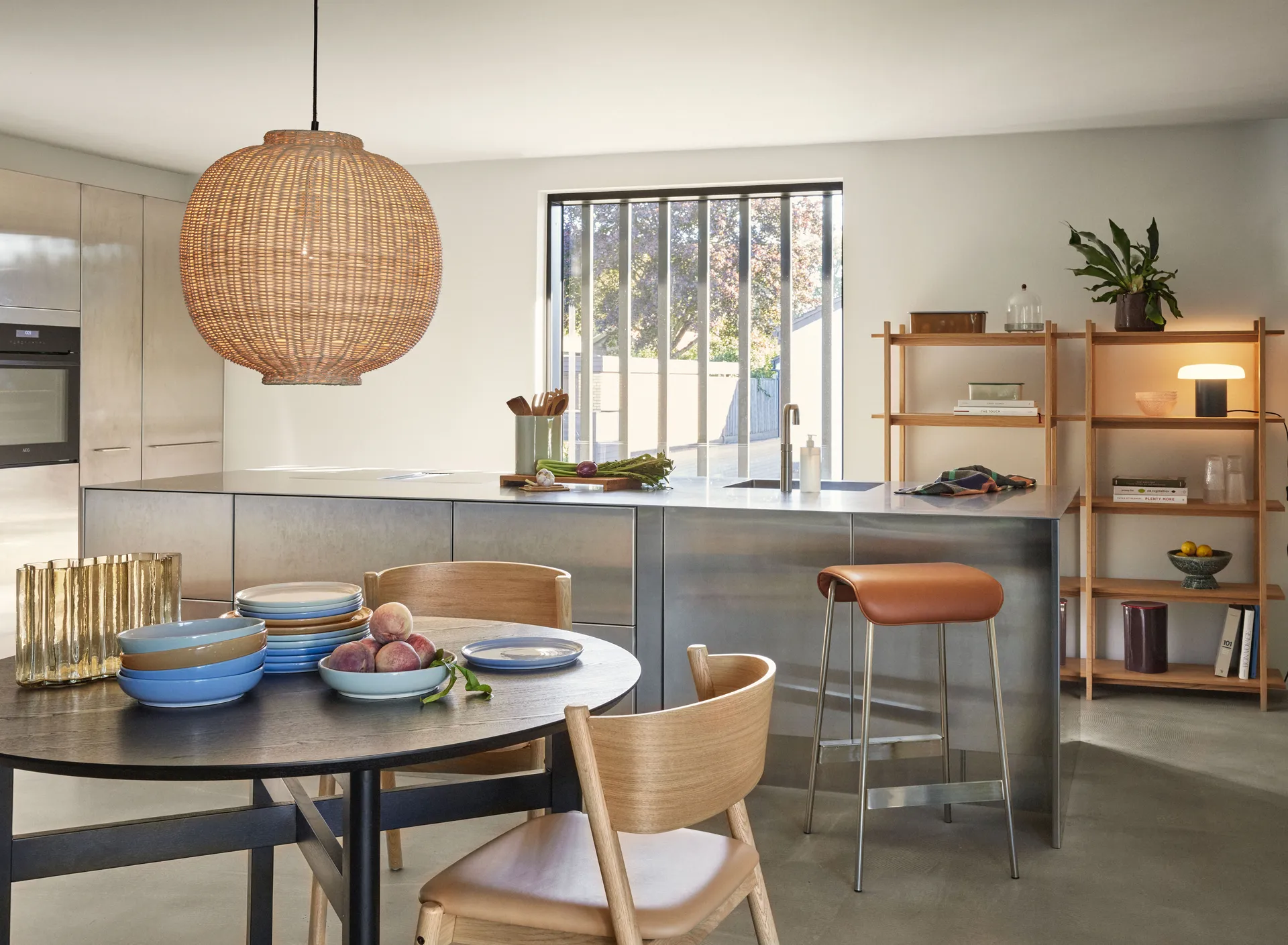 Chand Round pendant, Natural Hübsch Interior