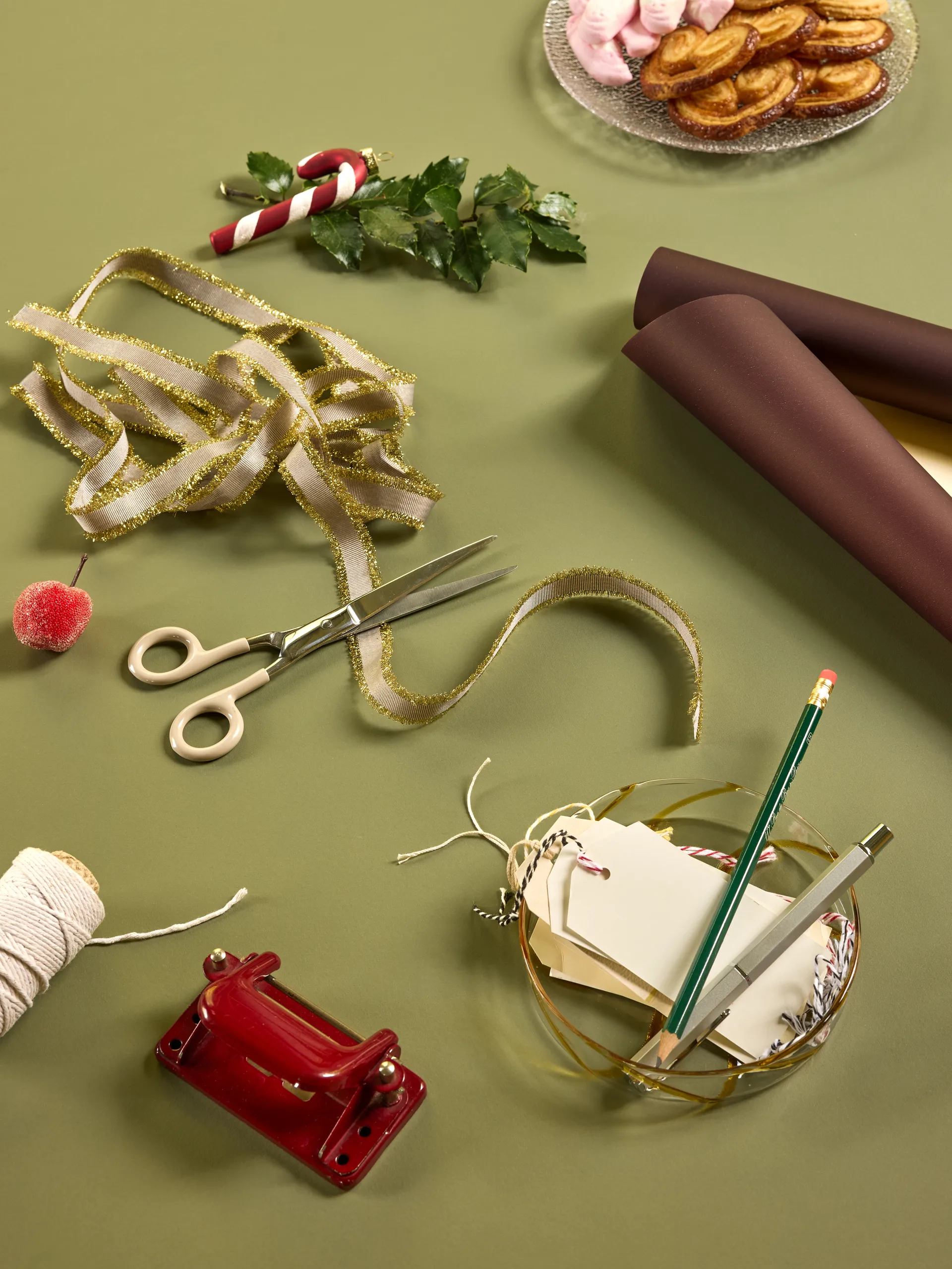 Heir storage jar low, Yellow Hübsch Interior