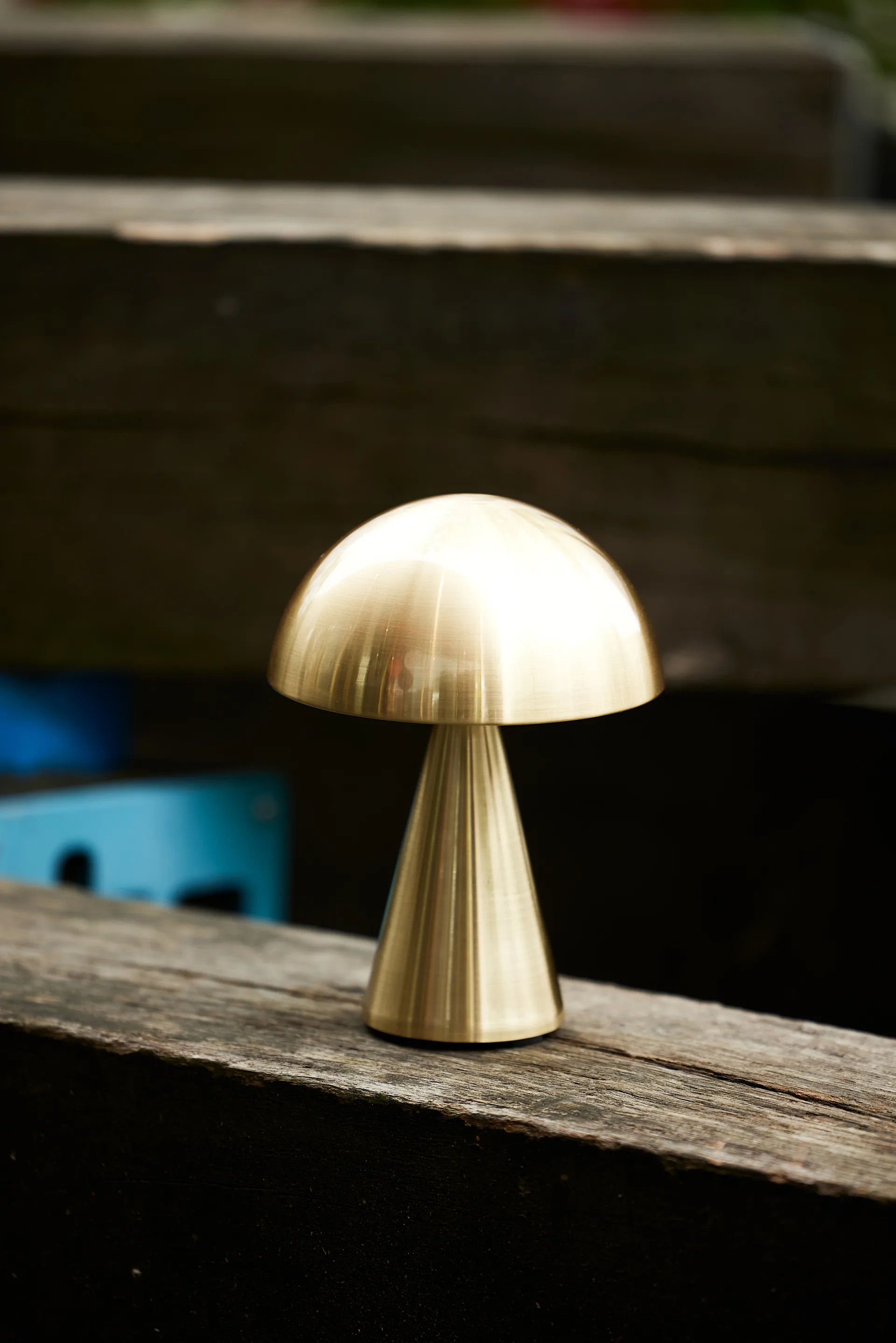 Mush portable table lamp, Brass Hübsch Interior