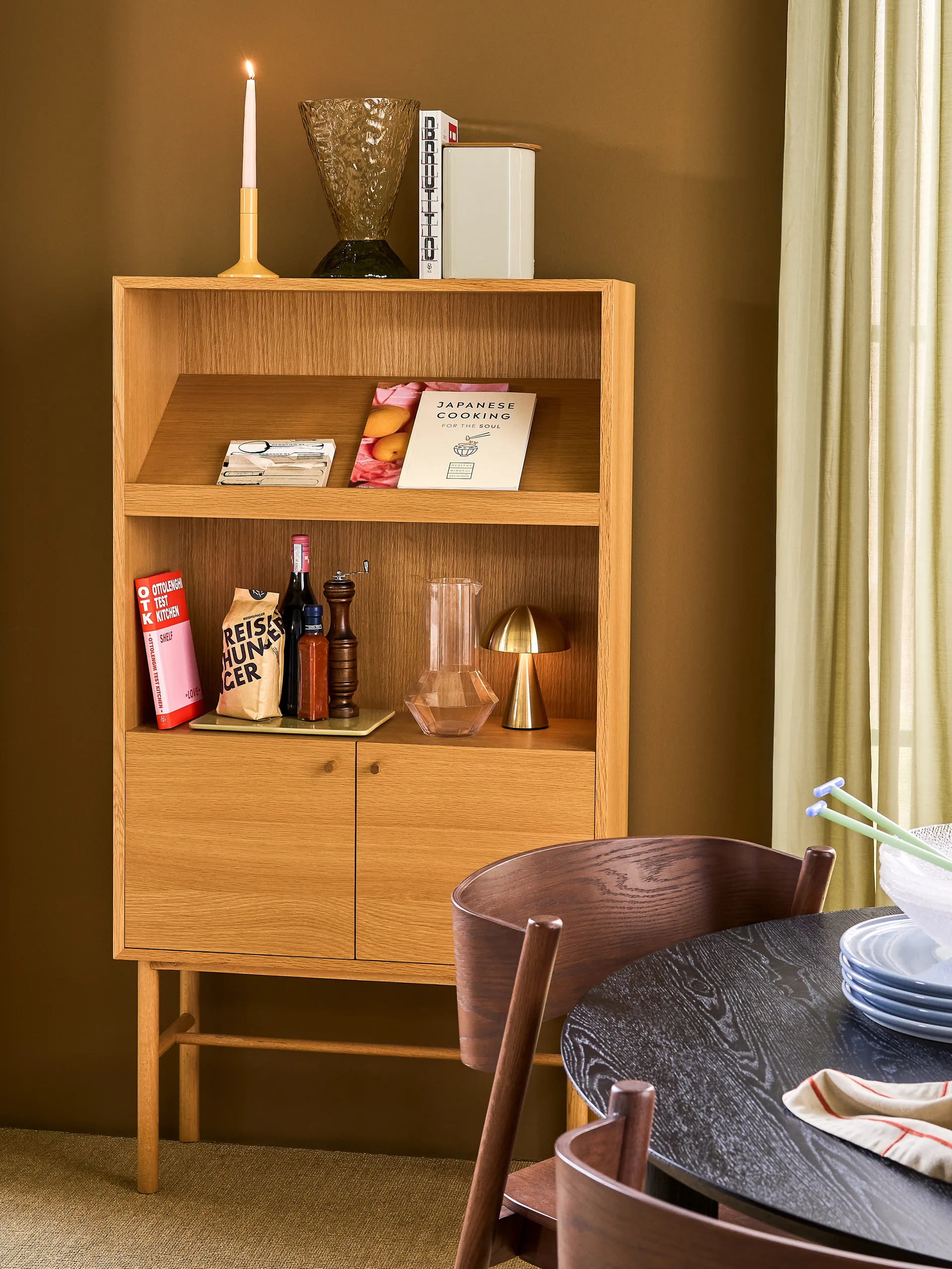 Mush portable table lamp, Brass Hübsch Interior