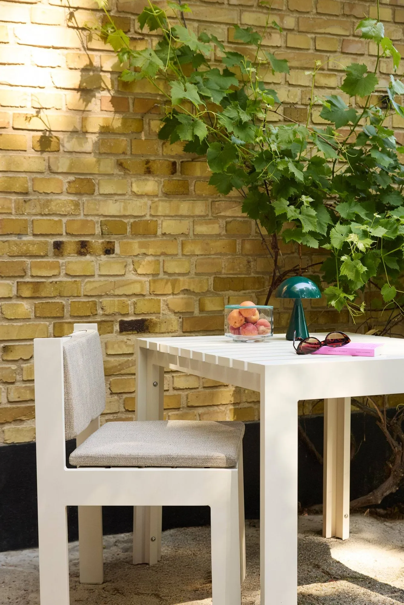 Mush portable table lamp, Dark green, 20 cm Hübsch Interior