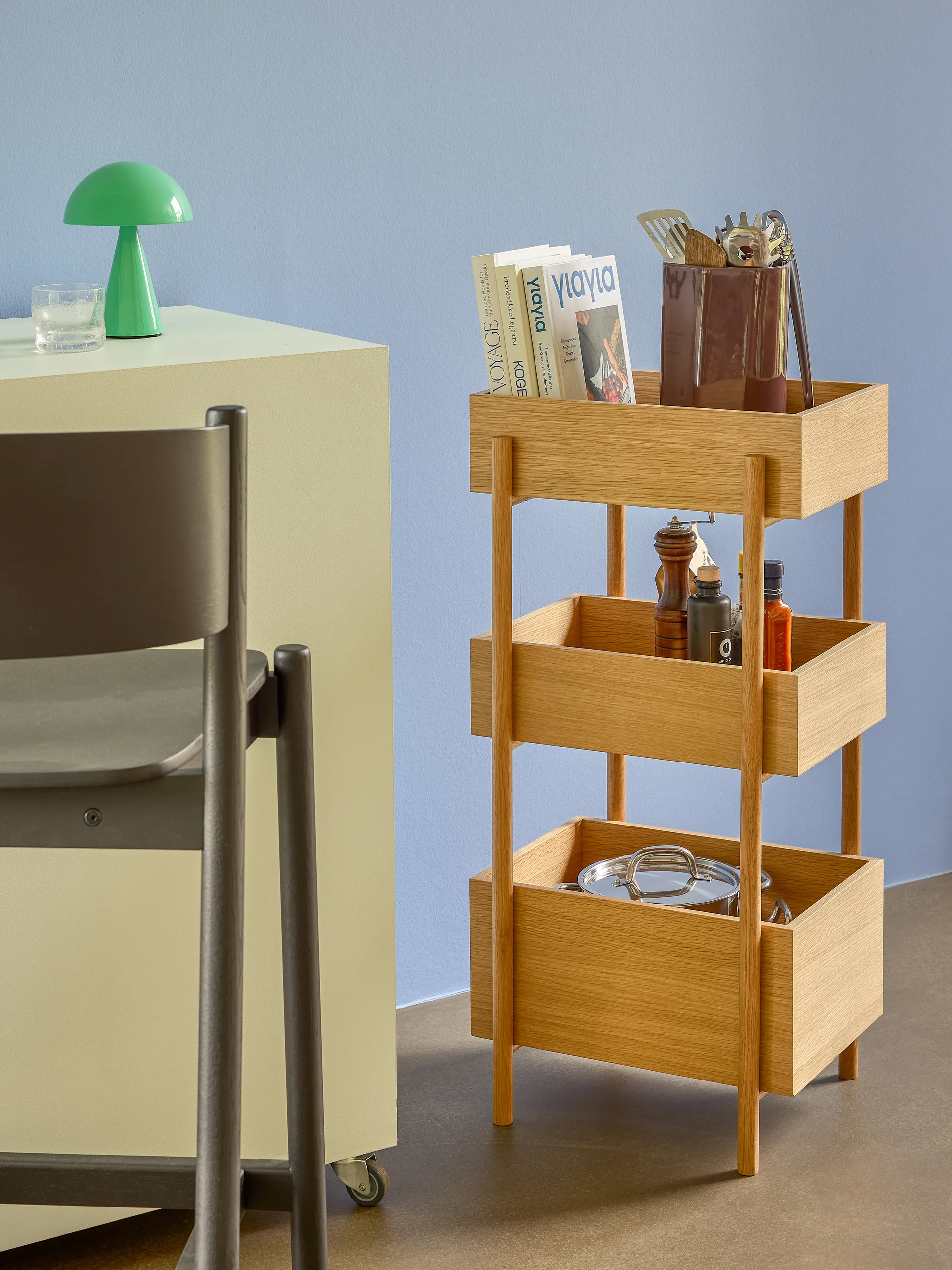 Mush portable table lamp, Green Hübsch Interior