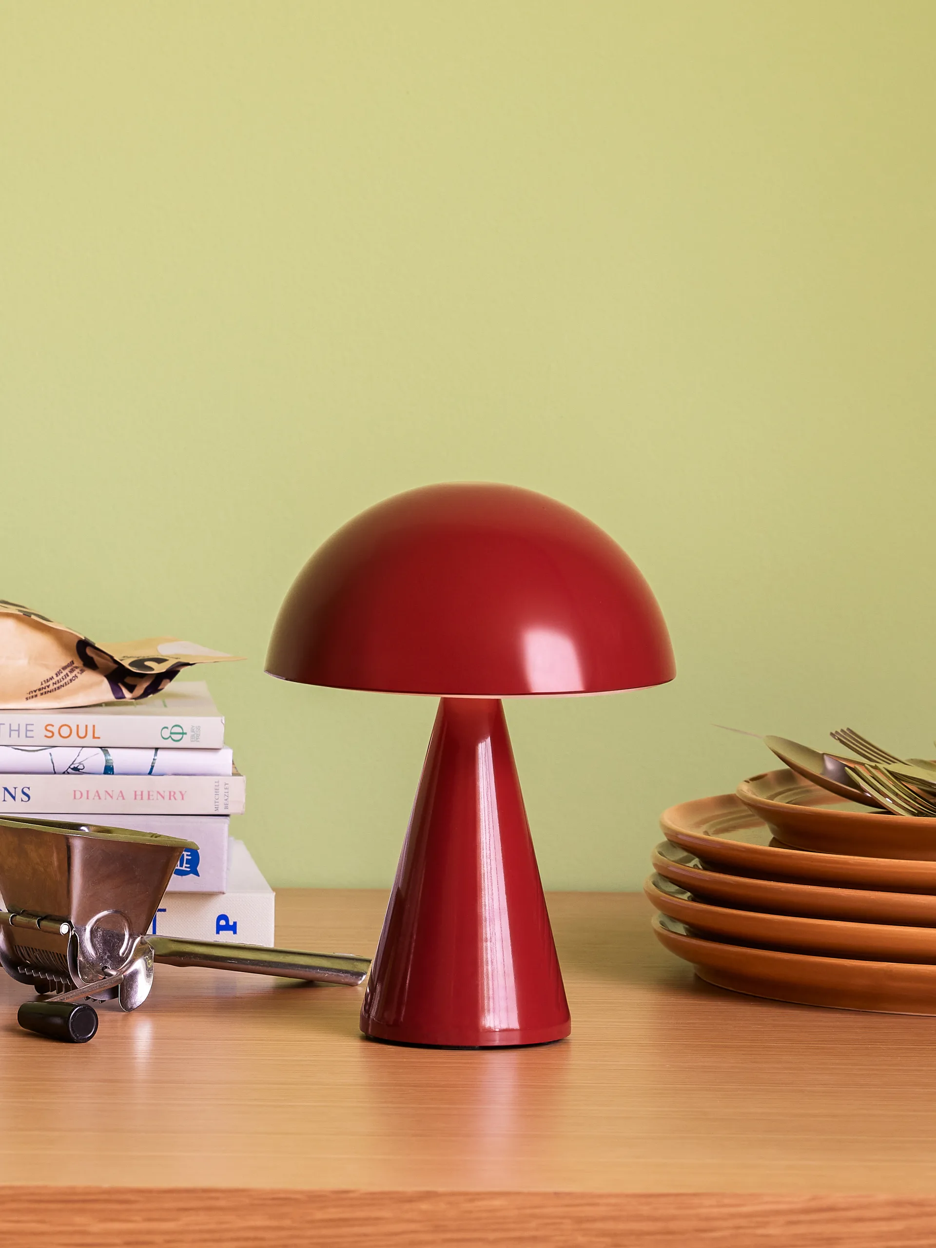 Mush portable table lamp, Red Hübsch Interior
