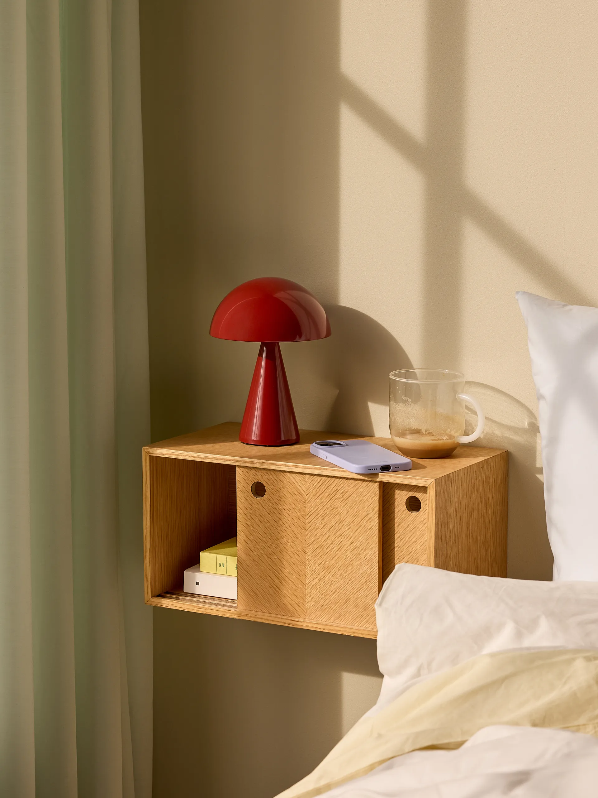 Mush portable table lamp, Red Hübsch Interior