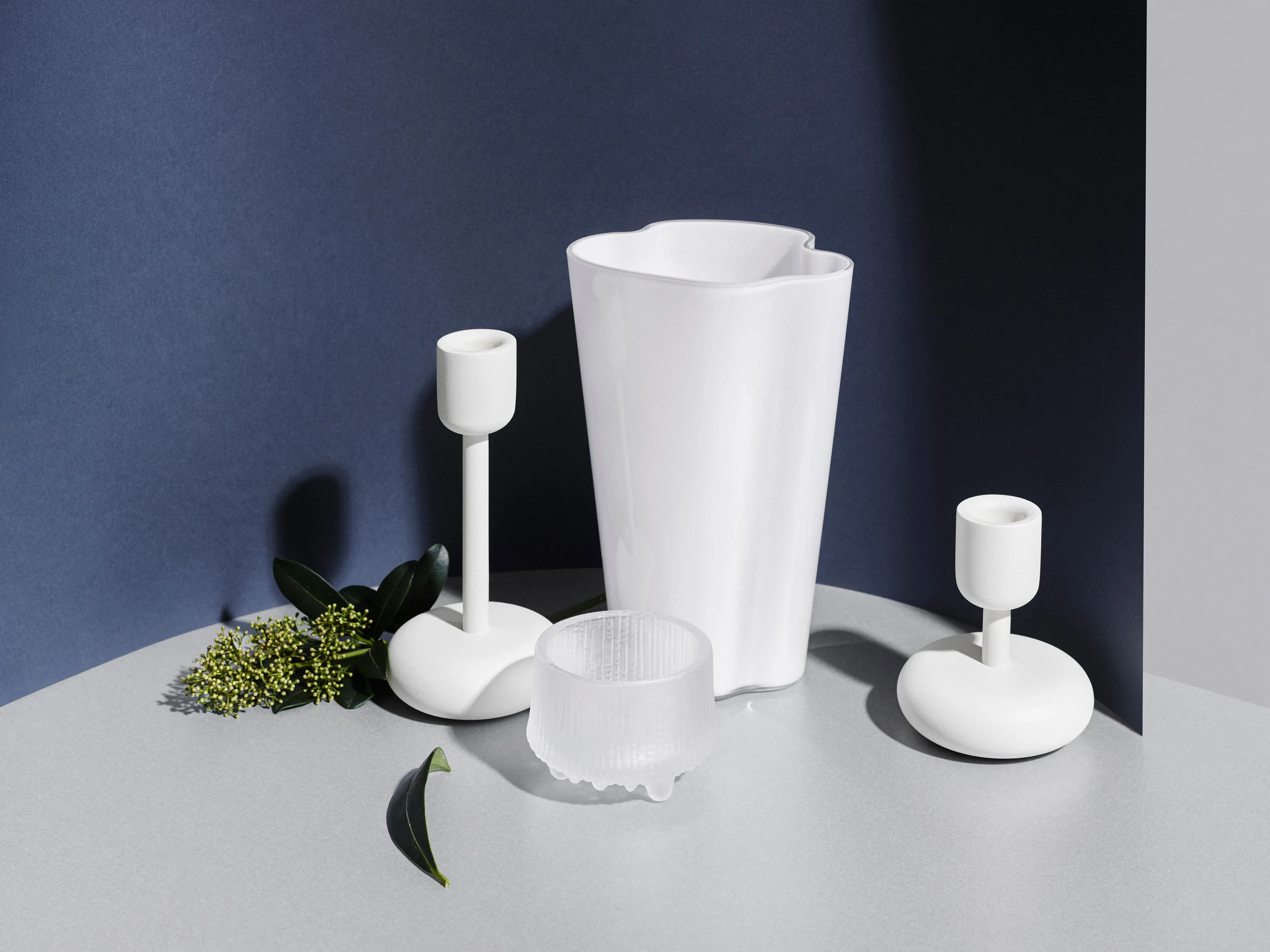 Aalto vase opal white from Iittala - NordicNest.com
