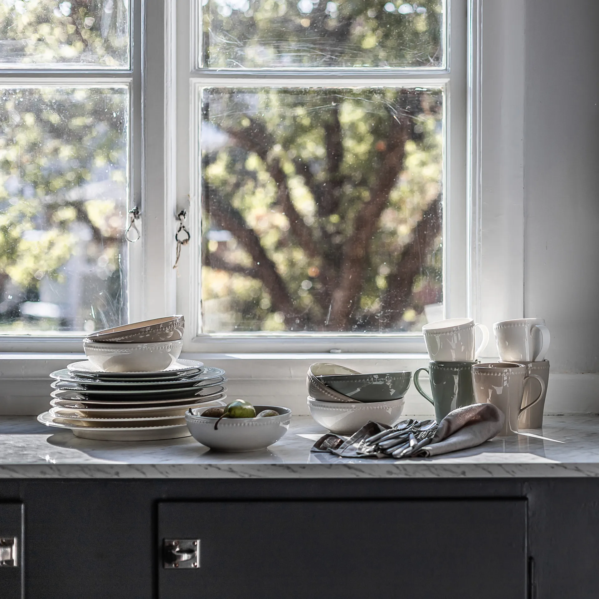 Essence & Dots dinner starter set 32 pieces - Cream white Iittala