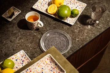 Oiva Toikka Helle A7 plate 7x10 cm - Ametist - Iittala