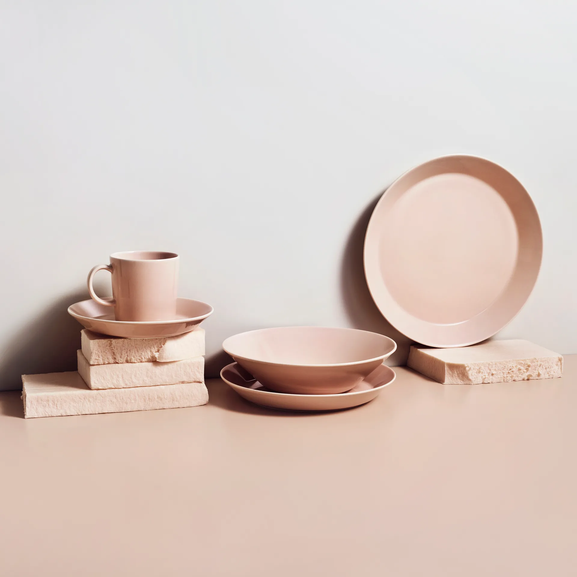 Teema plate Ø26 cm, powder Iittala