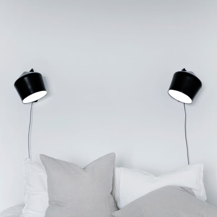 Pasila wall lamp - Black - Innolux