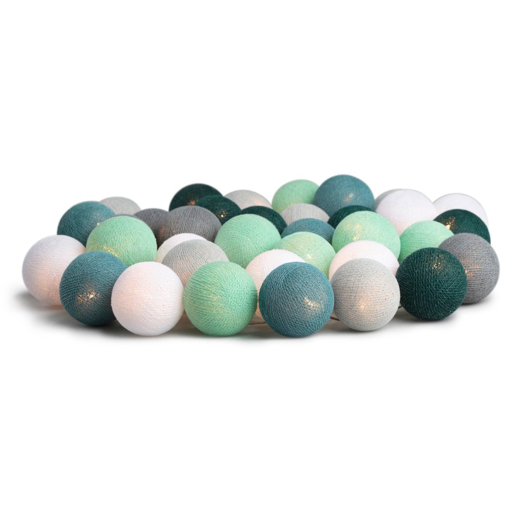 Irislights Cactus 35 balls | Scandinavian Design | String lights & decorative lighting | Green