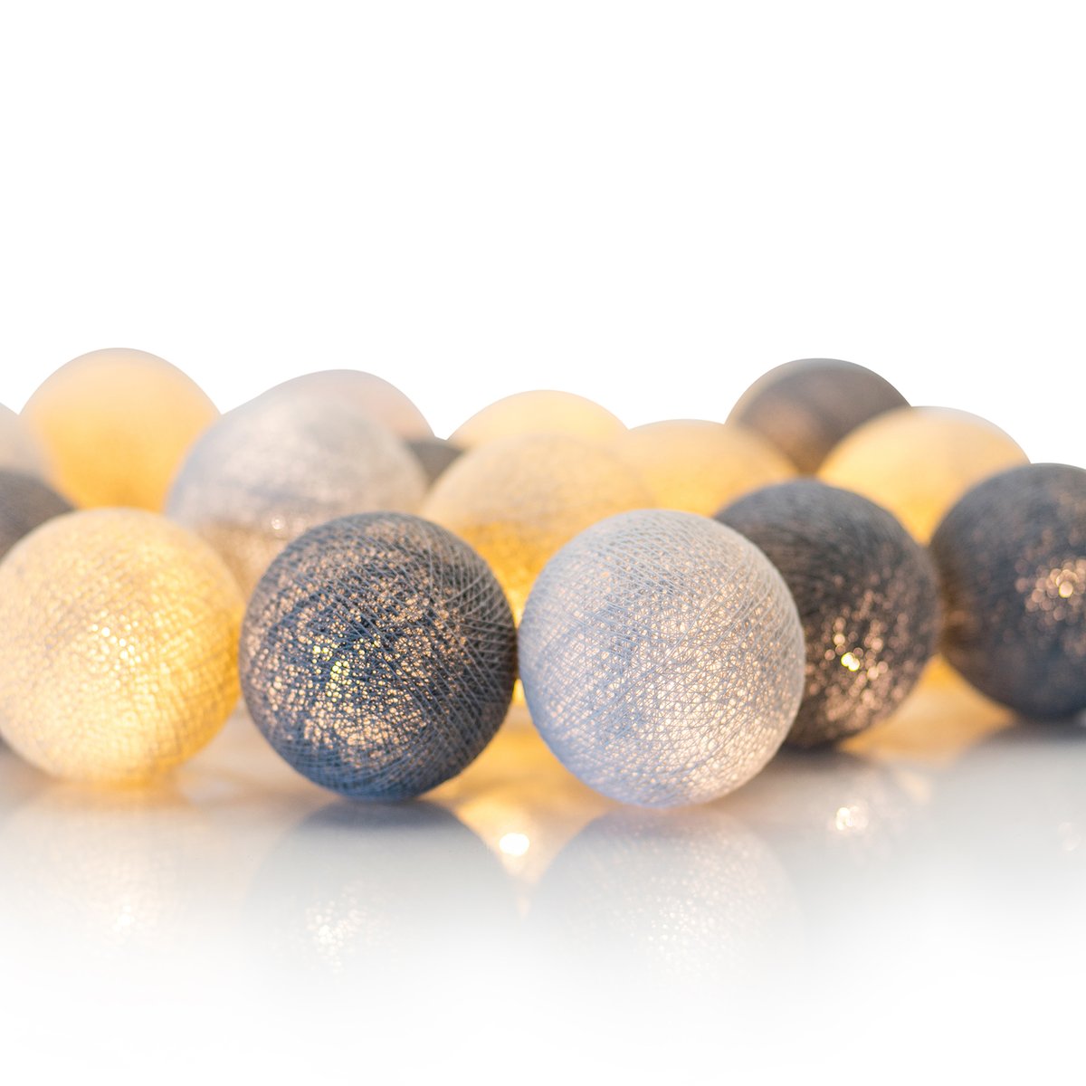 Irislights Greige 20 balls | Scandinavian Design | String lights & decorative lighting | Beige