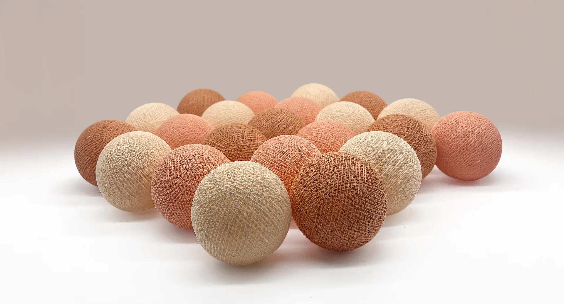 Irislights string lights, Peach, 20 balls Irislights