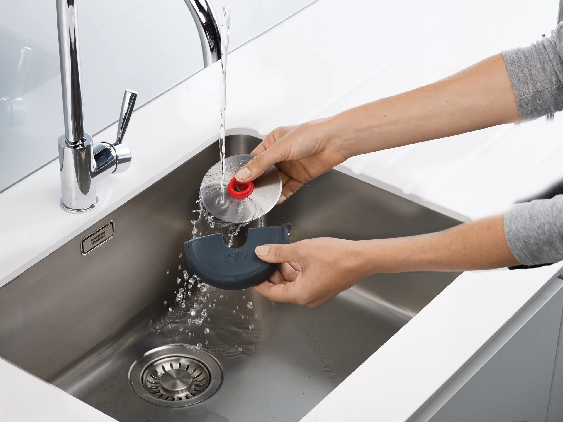 Disc easy clean pizza cutter 12.1 cm, Grey stainless steel Joseph Joseph