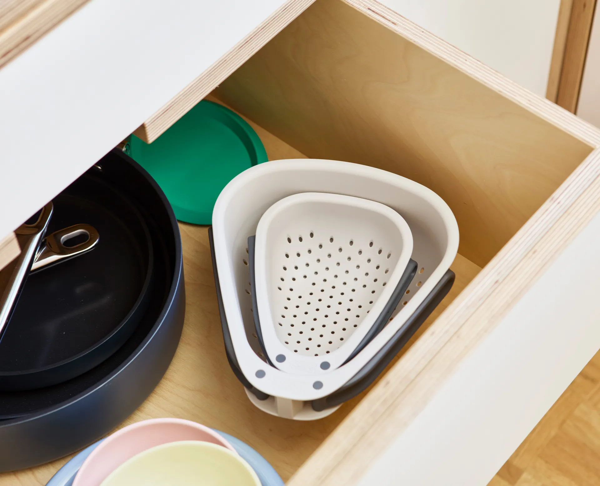 Droplet foldable colander stone, Mini Joseph Joseph