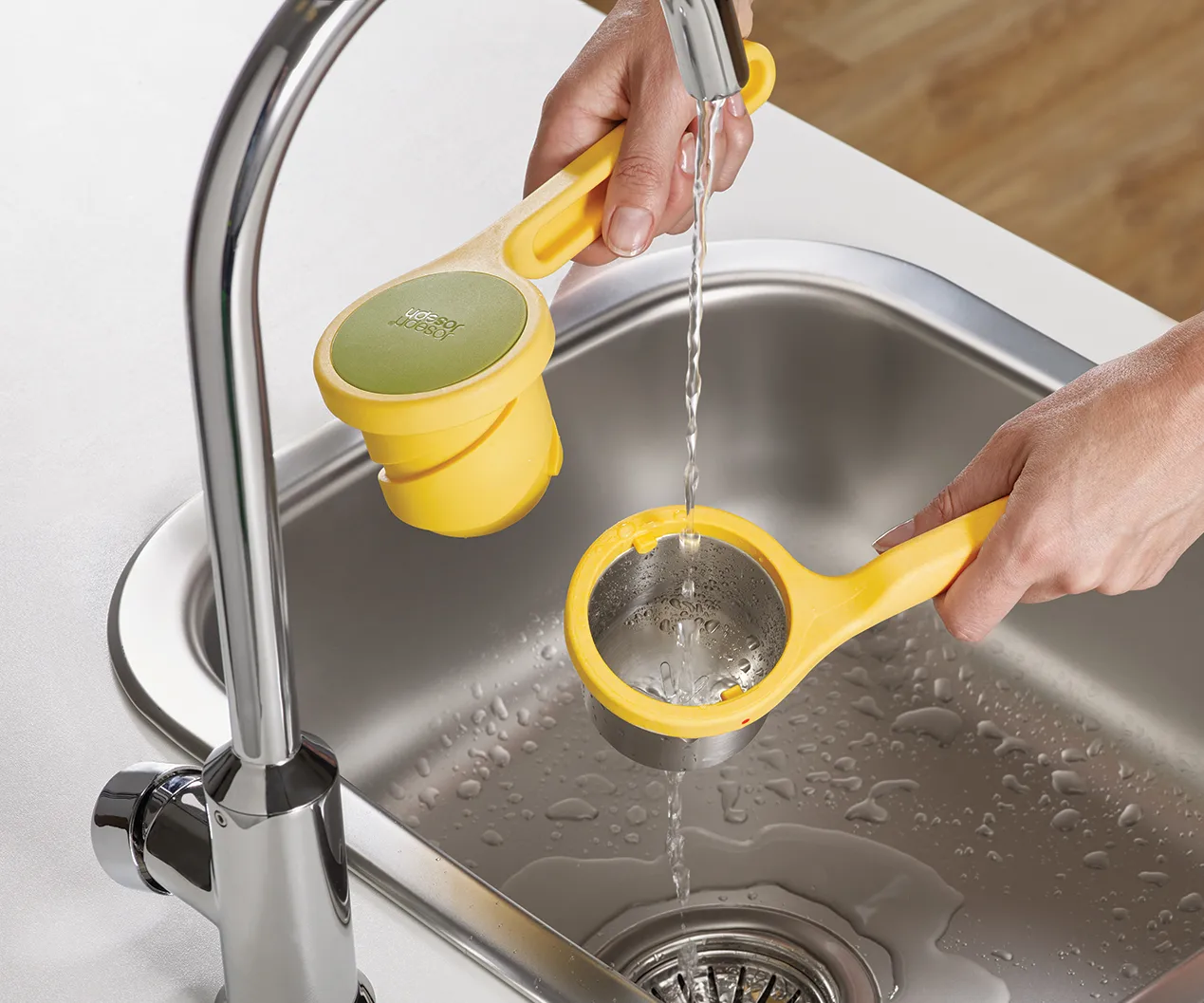 Helix citrus juicer 24.5 cm, Yellow Joseph Joseph