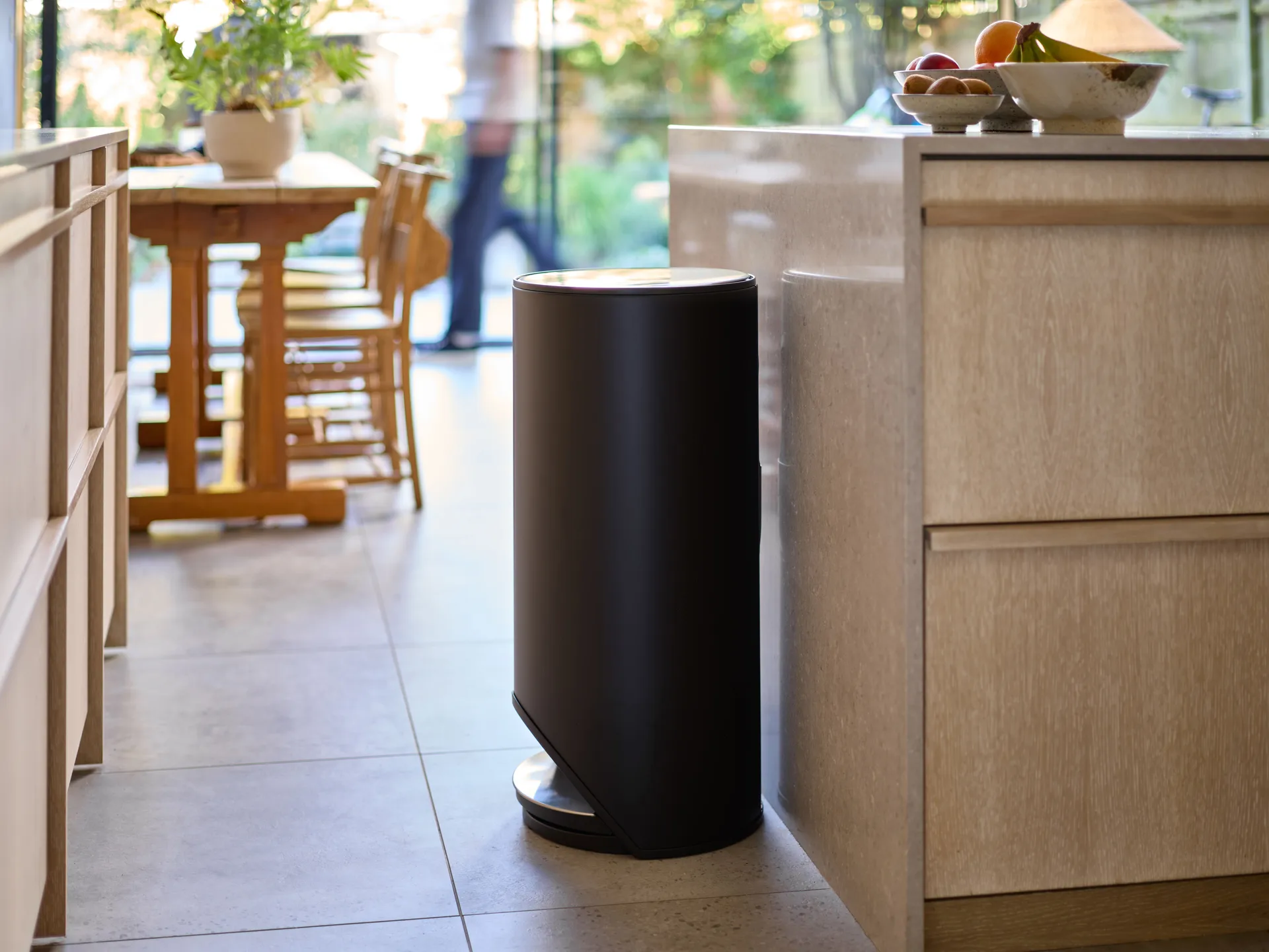 Joseph Joseph Arc pedal bin 30 L, Carbon black Joseph Joseph