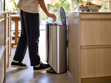 Joseph Joseph Arc pedal bin 30 L - Stainless steel - Joseph Joseph