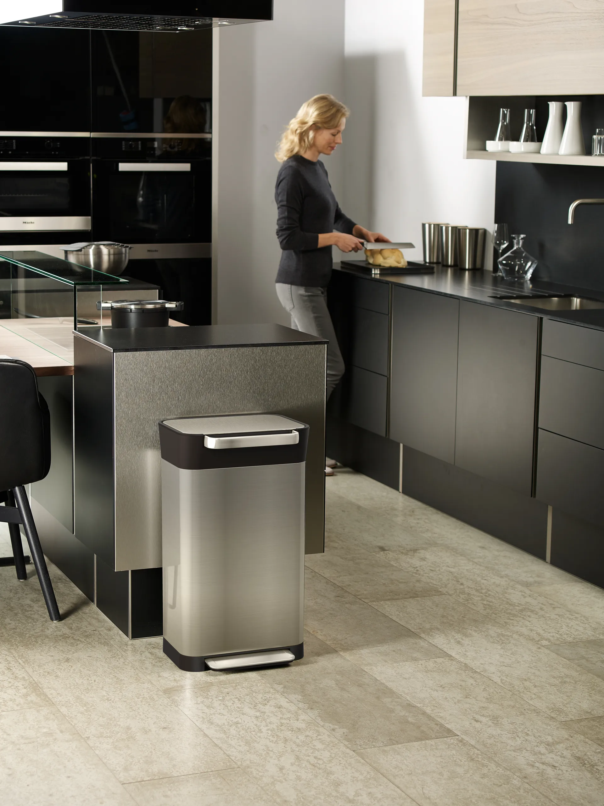 Joseph Joseph Titan trash compactor pedal bin 30 L, Stainless steel Joseph Joseph