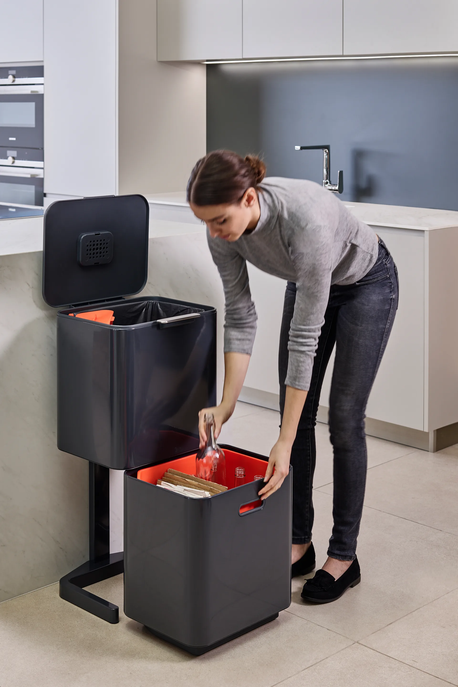 Joseph Joseph Totem Max trash bin 60 L, Graphite Joseph Joseph