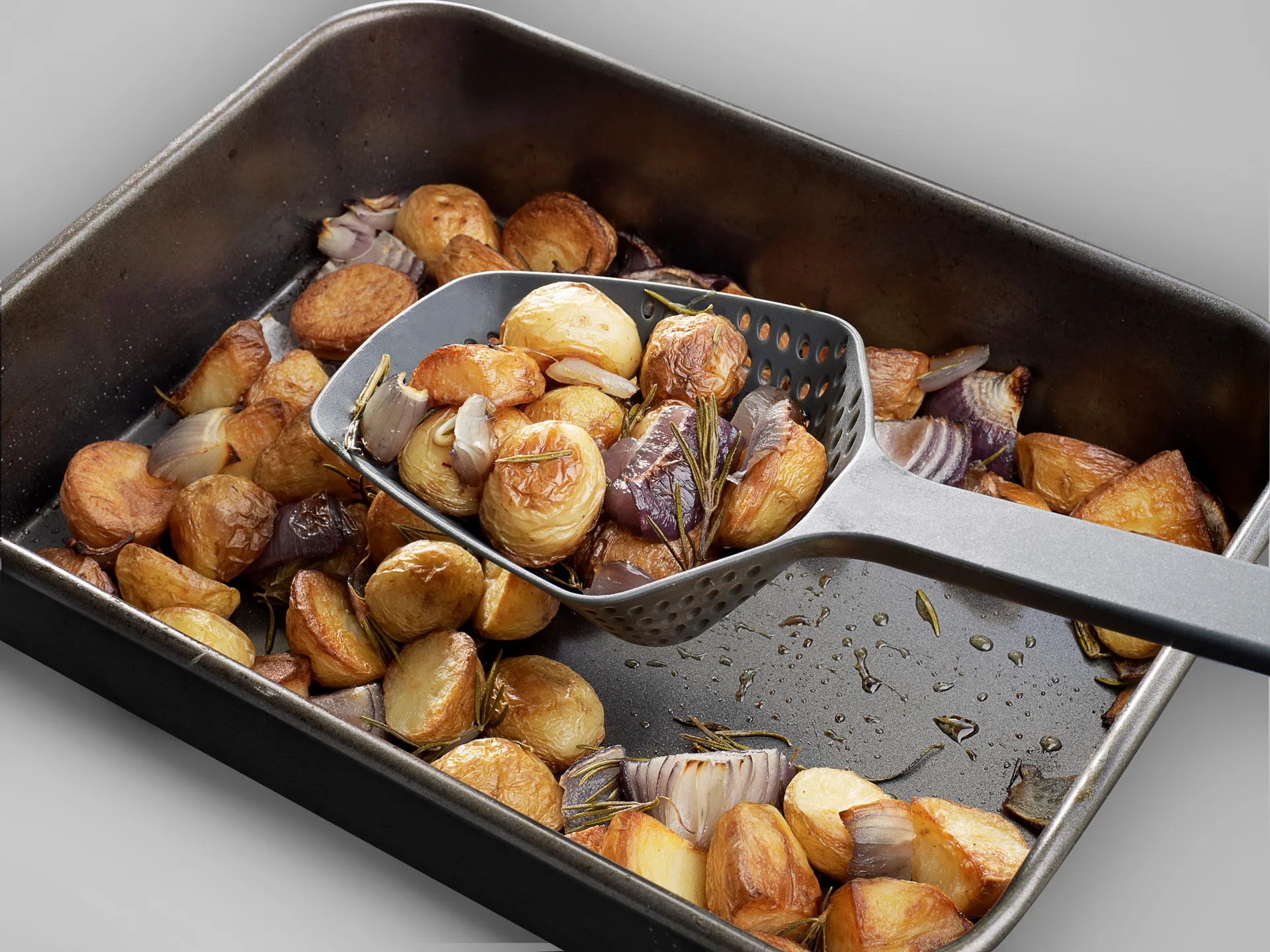 Scoop Plus colander 34 cm, Black Joseph Joseph