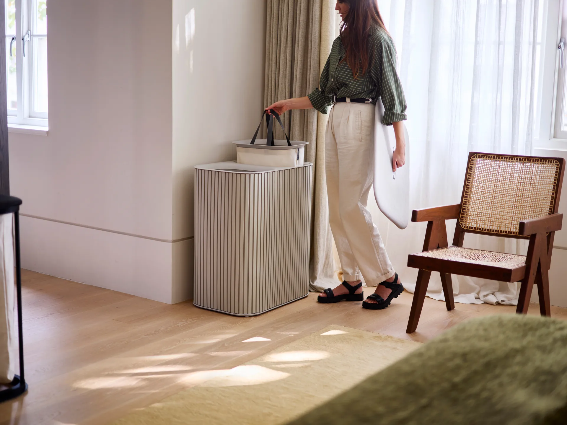 Tota Luxe laundry basket 90 L, Ecru Joseph Joseph