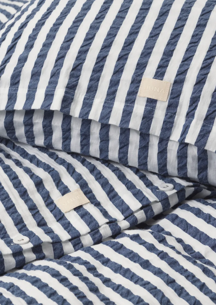 Bæk&Bølge Lines bedding set 220x220 cm, Dark blue-white Juna