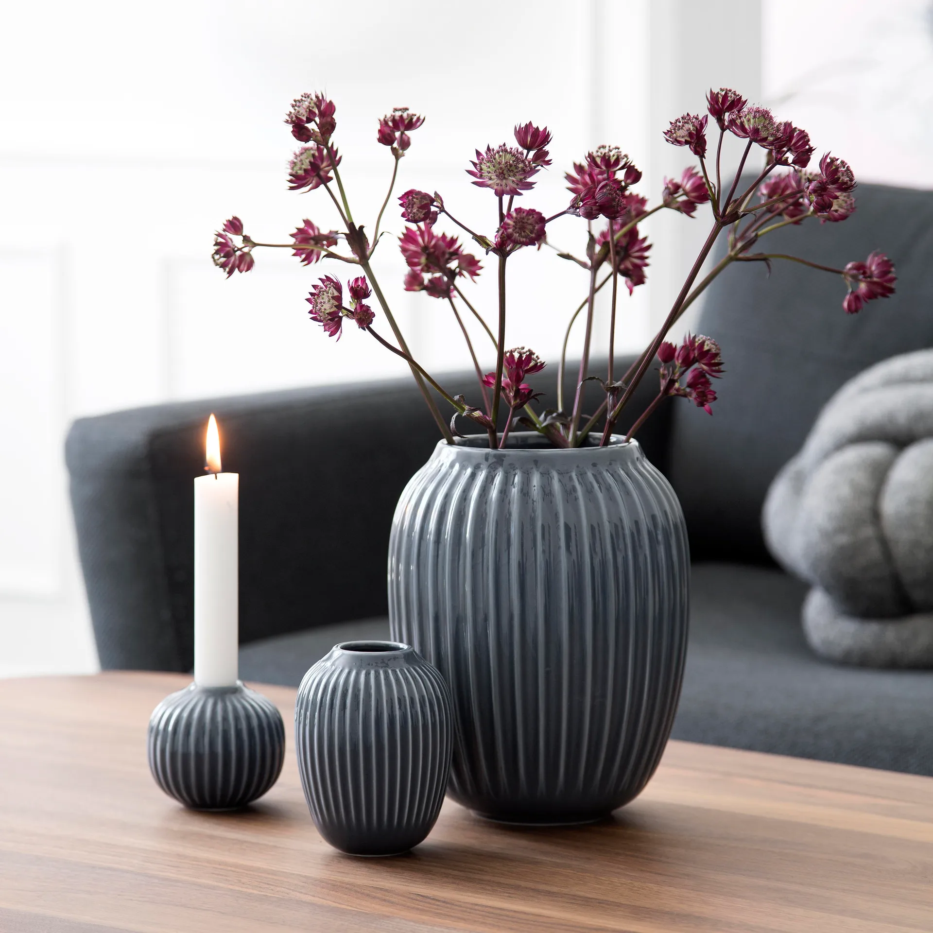 Hammershøi candleholder medium, anthracite Kähler