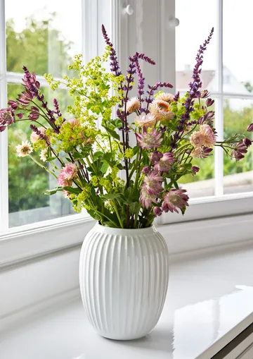 Hammershøi vase medium - white - Kähler