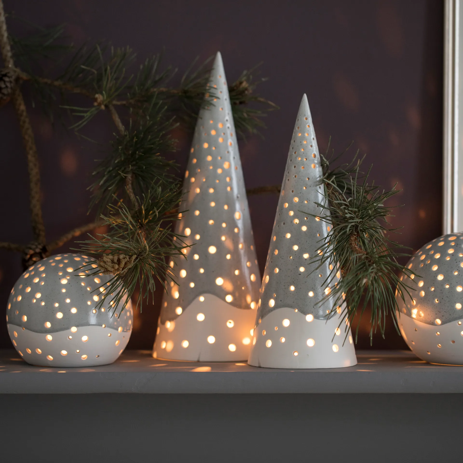 Nobili candle holder medium, grey Kähler