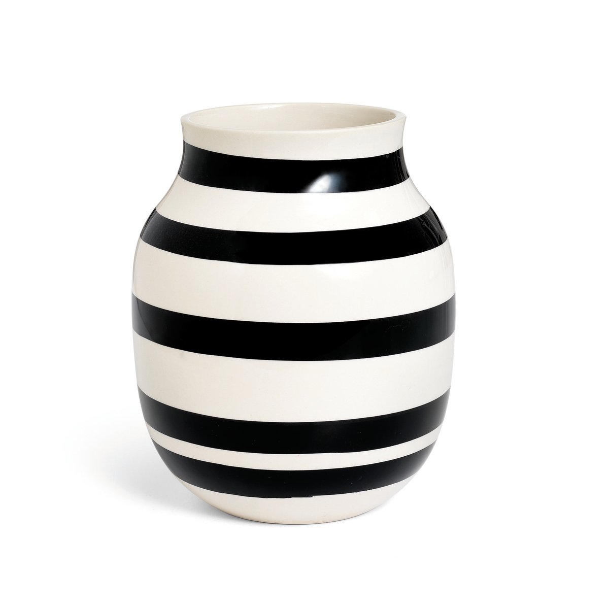 Kähler Omaggio vase medium black | Scandinavian Design | Vases | Black
