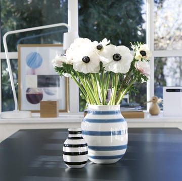 Omaggio vase small - black - Kähler