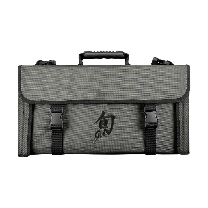 Kai knife bag - 9 large & 8 small knives - KAI