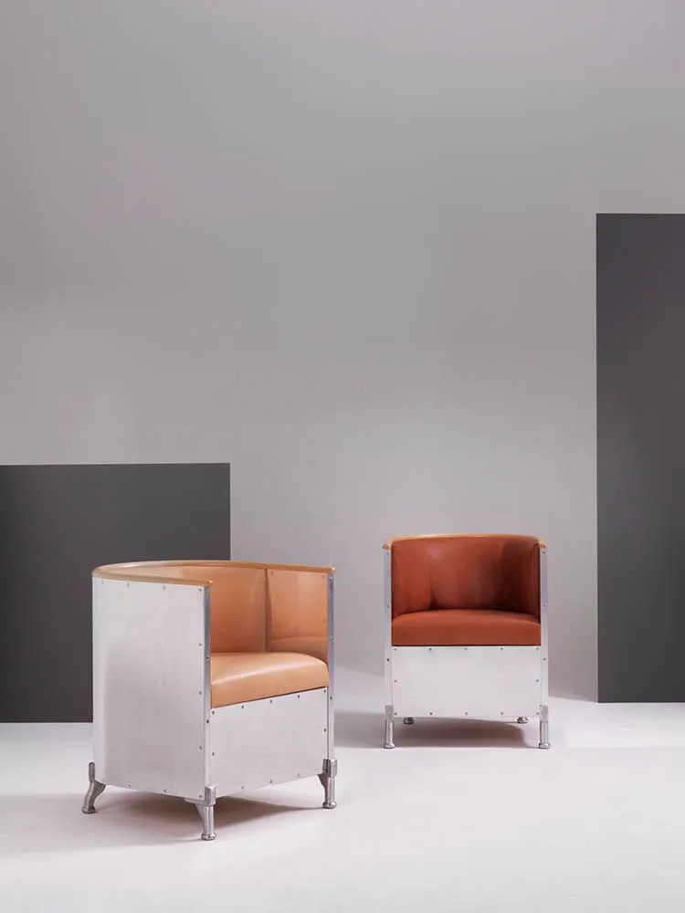 Aluminum armchair brushed matt, Leather Tärnsjö black-walnut Källemo