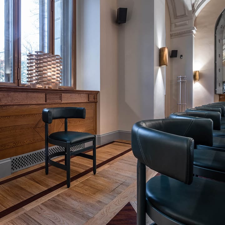 Botero armchair, Leather Tärnsjö 8800 natural-lacquered ash frame Källemo