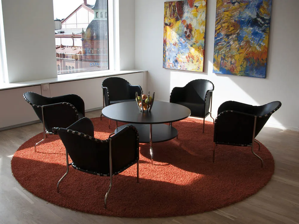 Bruno armchair, Core leather black-chrome Källemo