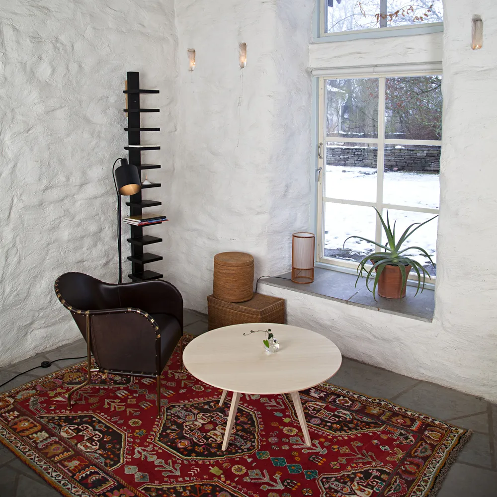 Bruno armchair, Full-grain leather natural - brass frame Källemo