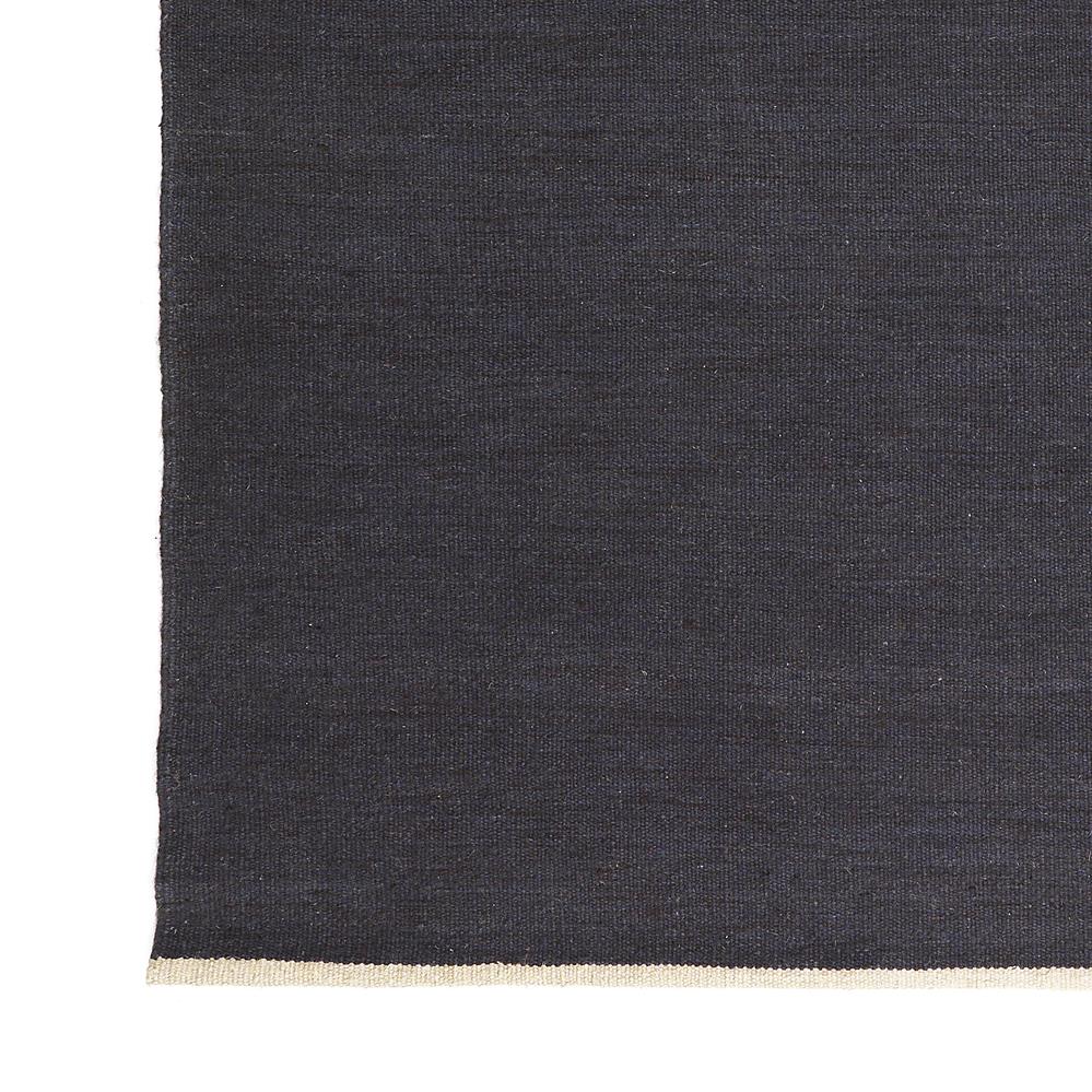 Allium rug 200 x 300 cm, Nästan black Kateha