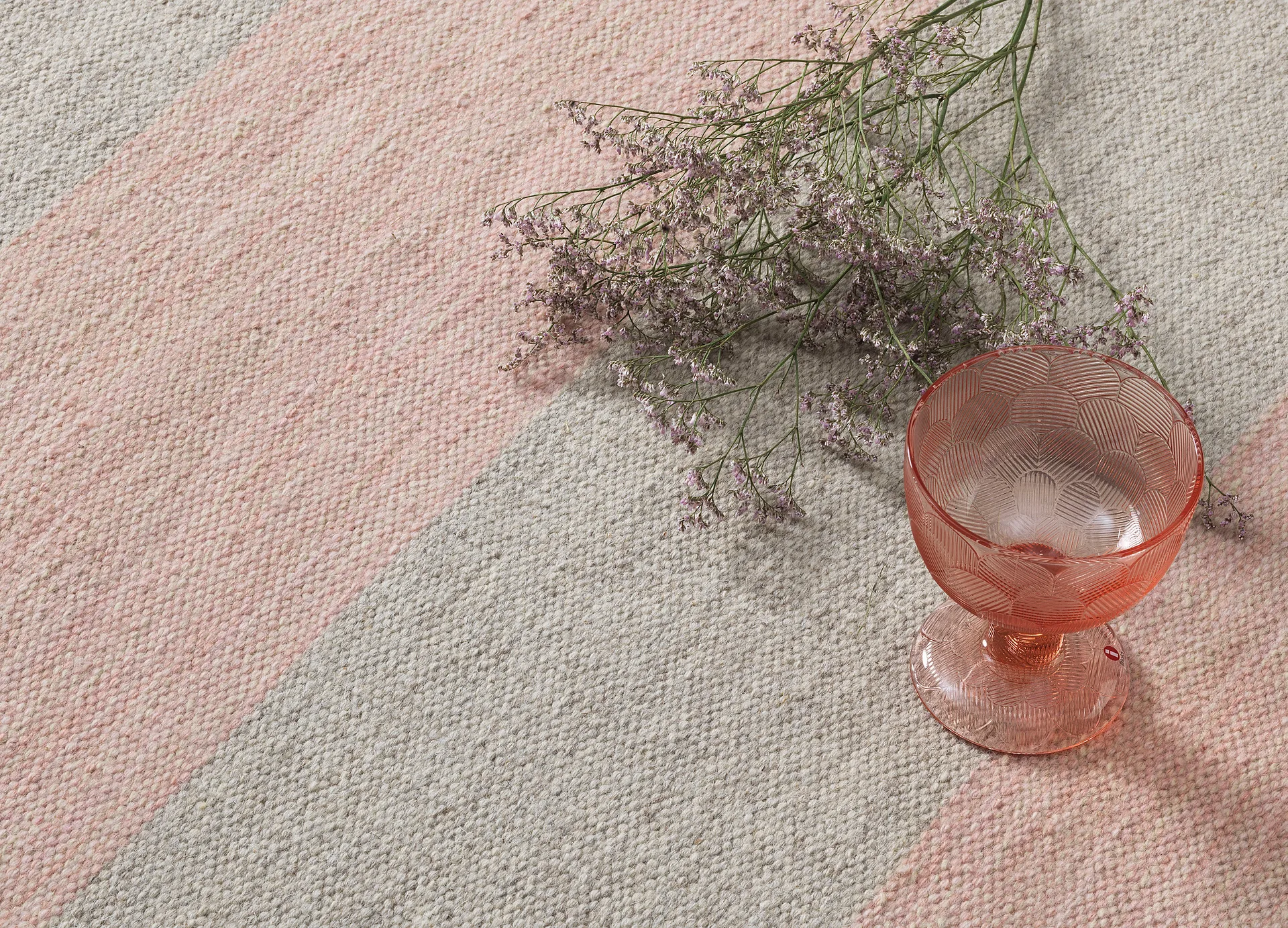 Allium Two Step rug, Powder, 170x240 cm Kateha