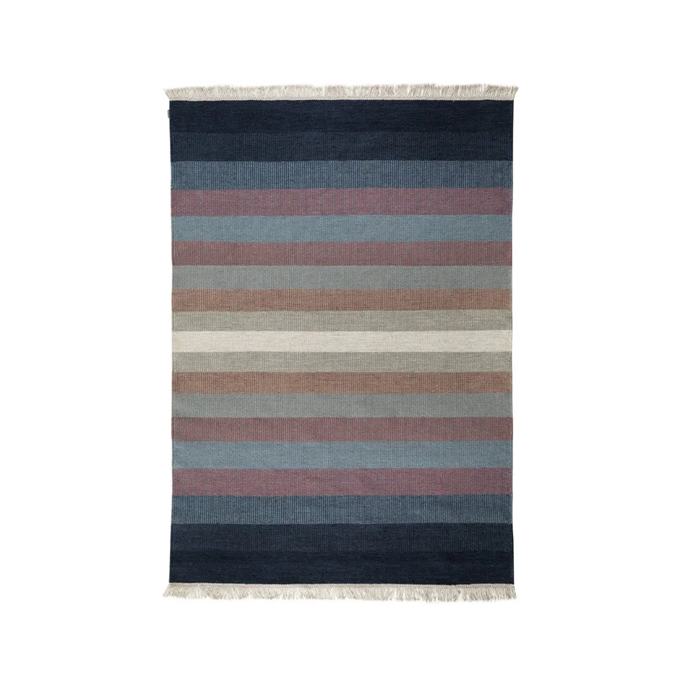 Kateha Tofta wave rug Blue, 170x240 cm | Scandinavian Design | Wool rugs | Blue