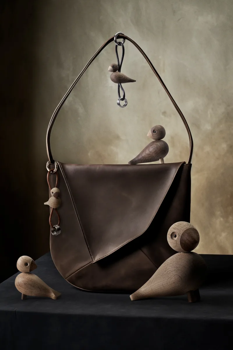 Kaj Bojesen bird keyring, Oak, natural leather Kay Bojesen Denmark