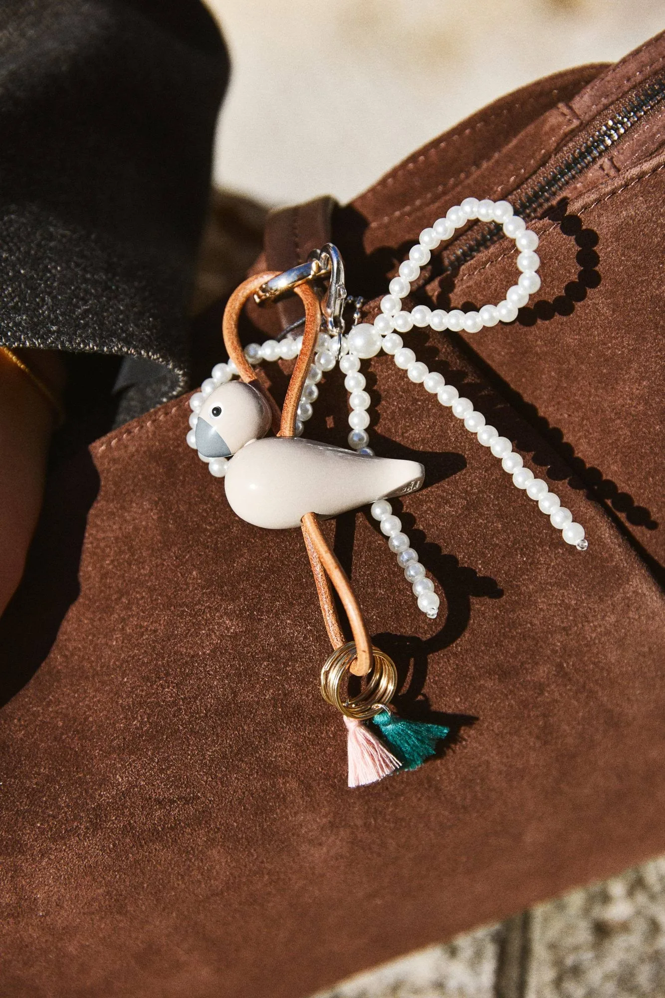 Kaj Bojesen bird keyring, Sand, natural leather Kay Bojesen Denmark