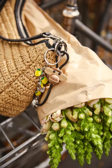 Kaj Bojesen monkey keyring - Teak-limb wood, black leather - Kay Bojesen Denmark