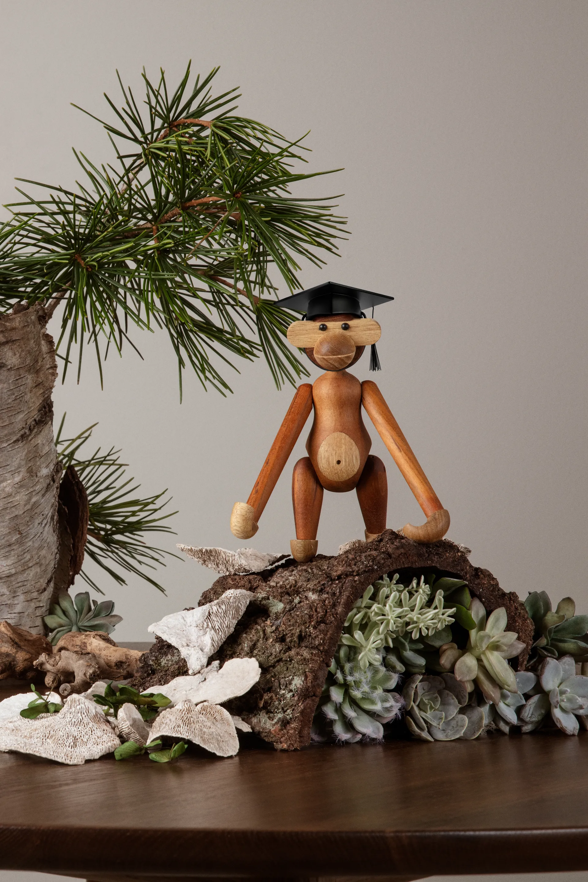 Kay Bojesen graduation cap for monkey small, Black Kay Bojesen Denmark