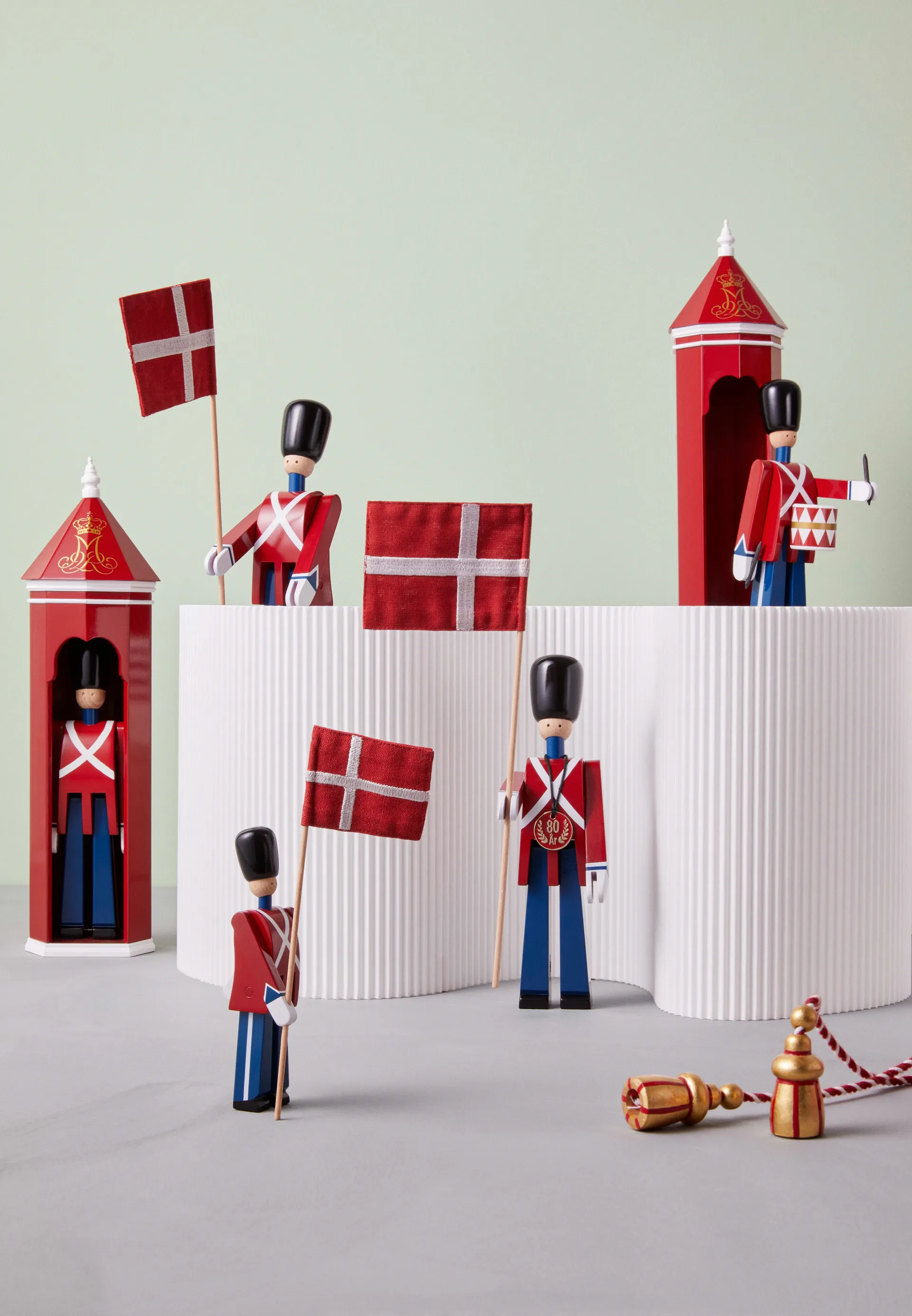 Kay Bojesen guard with textile flag, 29 cm Kay Bojesen Denmark