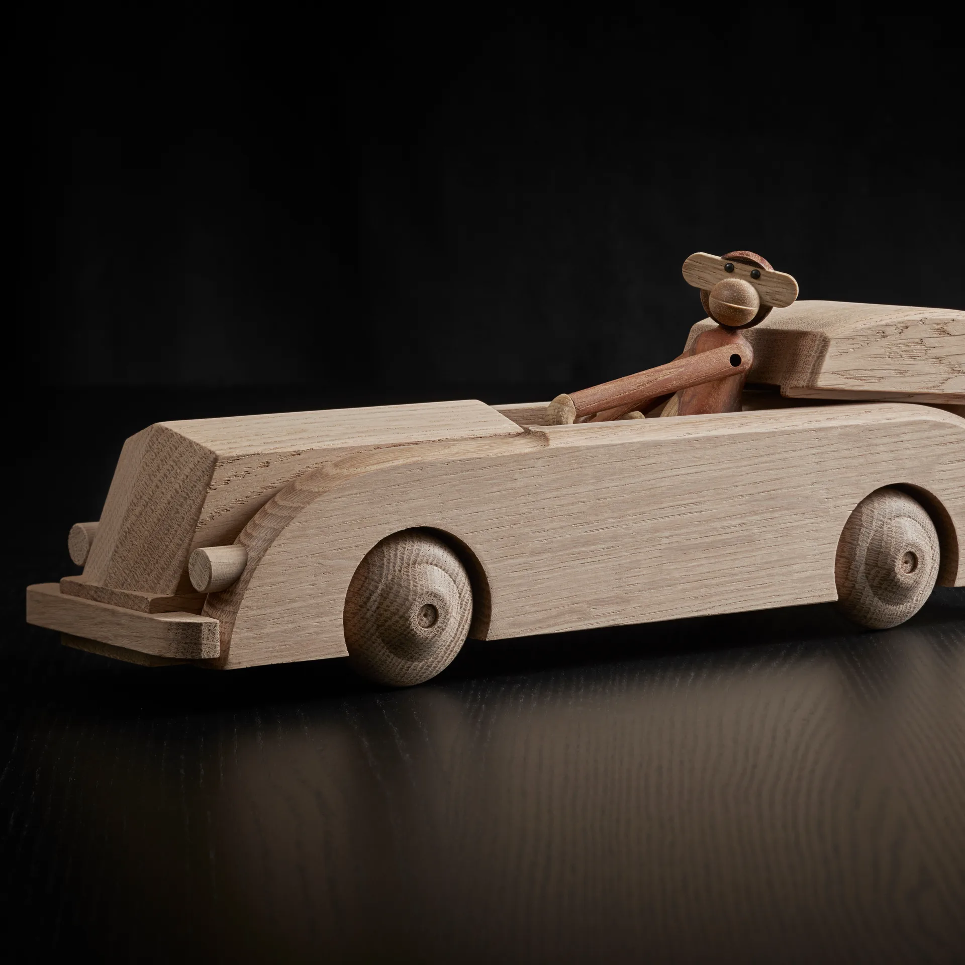 Kay Bojesen limousine large, Oak Kay Bojesen Denmark