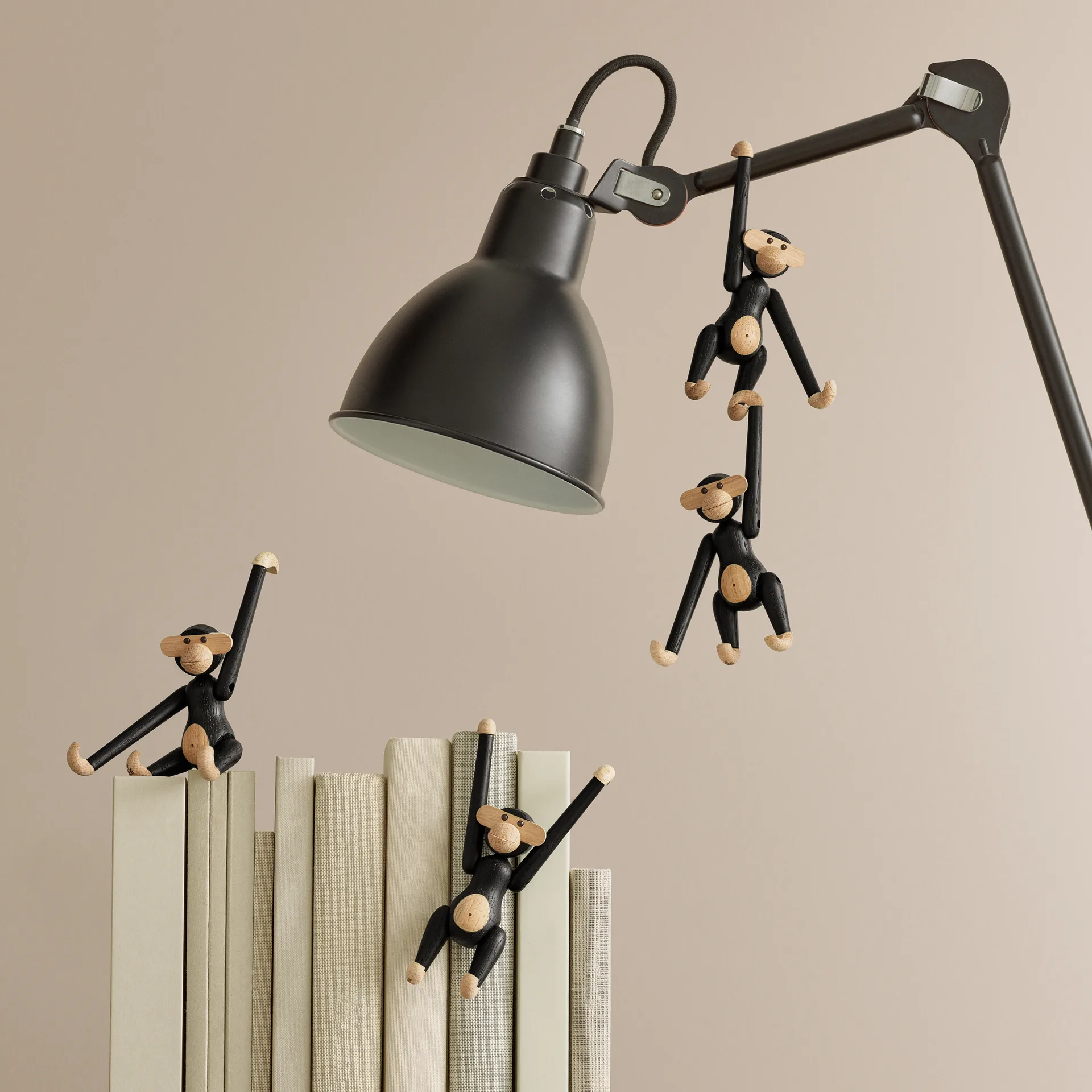 Kay Bojesen monkey mini, Dark-stained oak Kay Bojesen Denmark