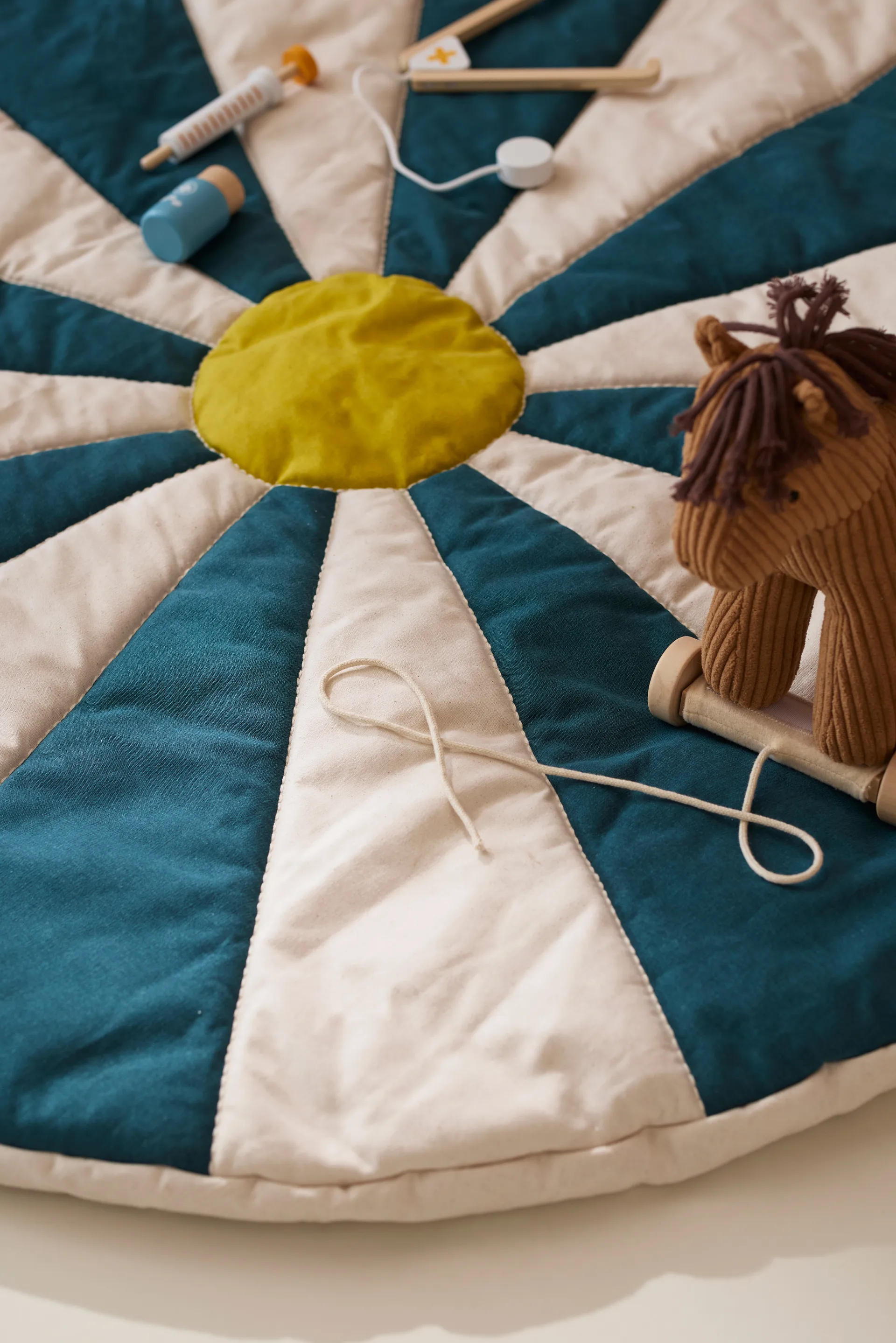 Circus play mat, Blue-green, Ø112x2 cm Kid's Concept