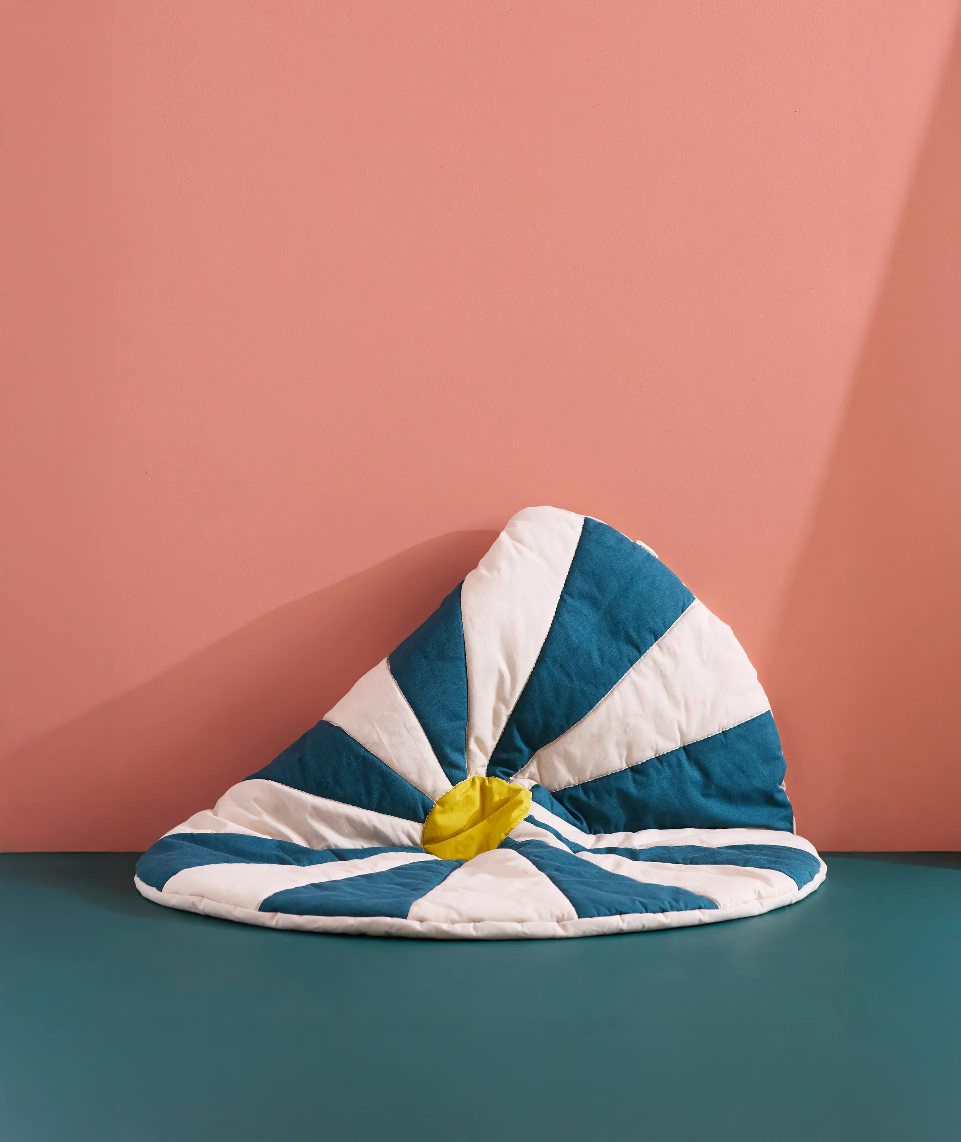 Circus play mat, Blue-green, Ø112x2 cm Kid's Concept