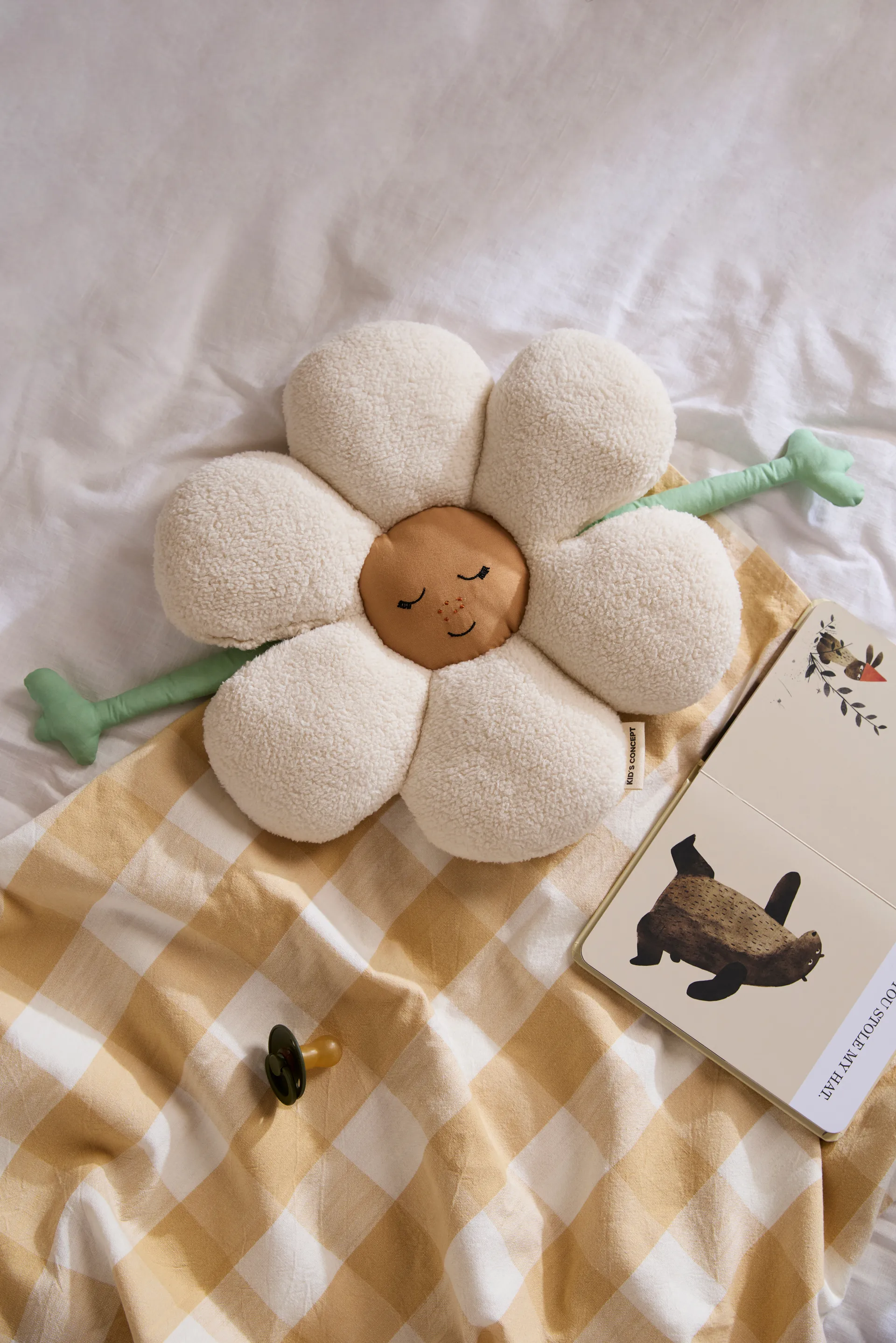 Flower cushion, White-green-yellow Kid's Concept